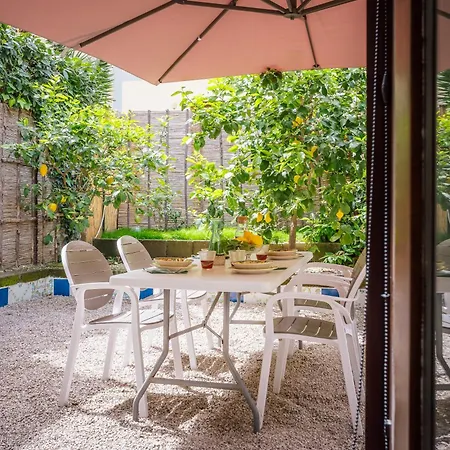 Апартаменты Maison Sersale Сорренто