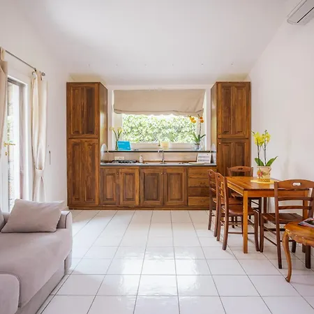 Maison Sersale Apartamento *